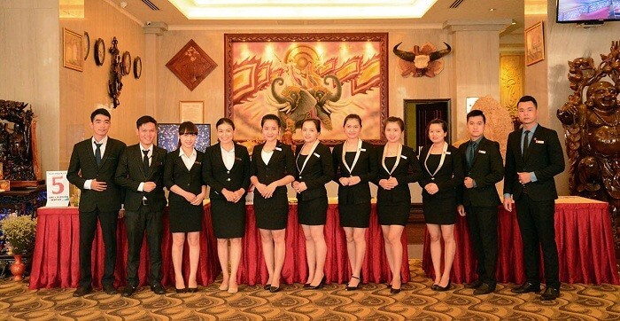 may-dong-phuc-resort-thomas-nguyen-uniform-91